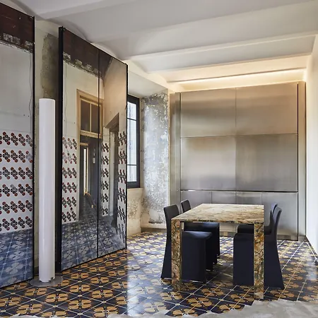 Rhinoceros Apartahotel 5*