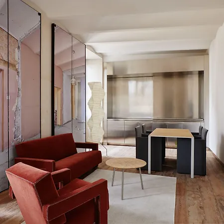 Rhinoceros 5* Roma