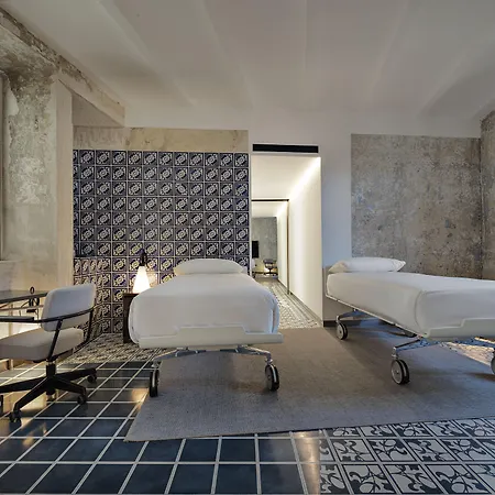 Rhinoceros Apartahotel Roma