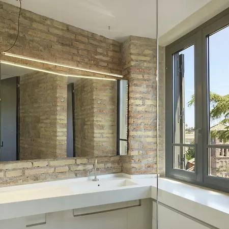 Rhinoceros 5* Roma
