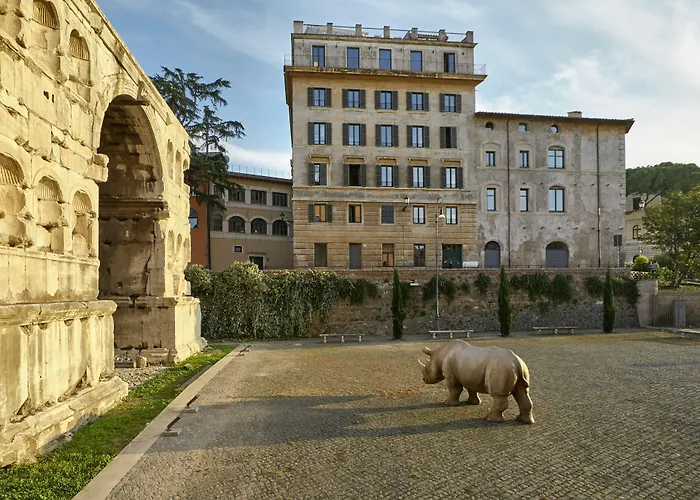 Rhinoceros Aparthotel 5*