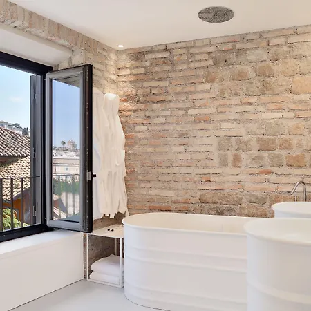 Rhinoceros Apart Otel Roma