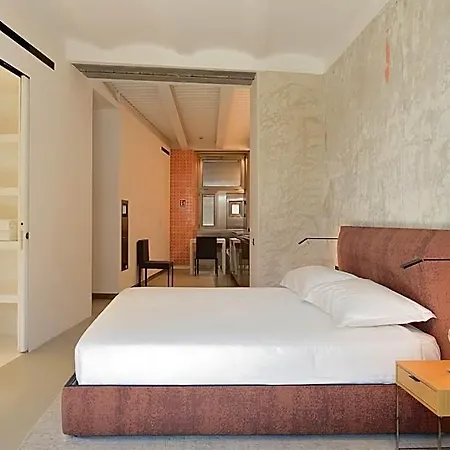 Hotel apartamentowy Rhinoceros 5*